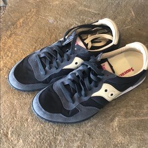 Saucony sneakers  Size 8